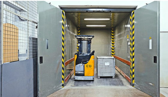 1500mm de Lift0.5m/s Roestvrij staal 304 van de Pakhuisvracht